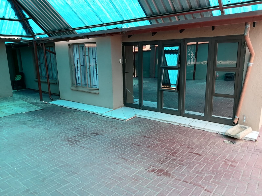 3 Bedroom Property for Sale in Tlhabane West North West